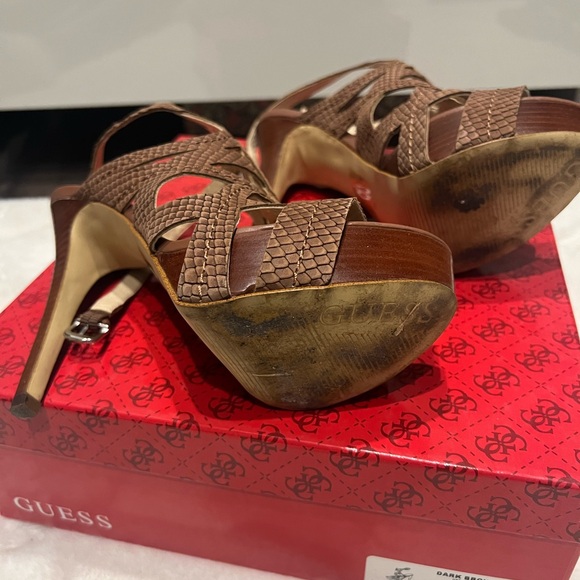 Brown STRAPPY platform by Guess. Kaesy size 7M. - Picture 4 of 5